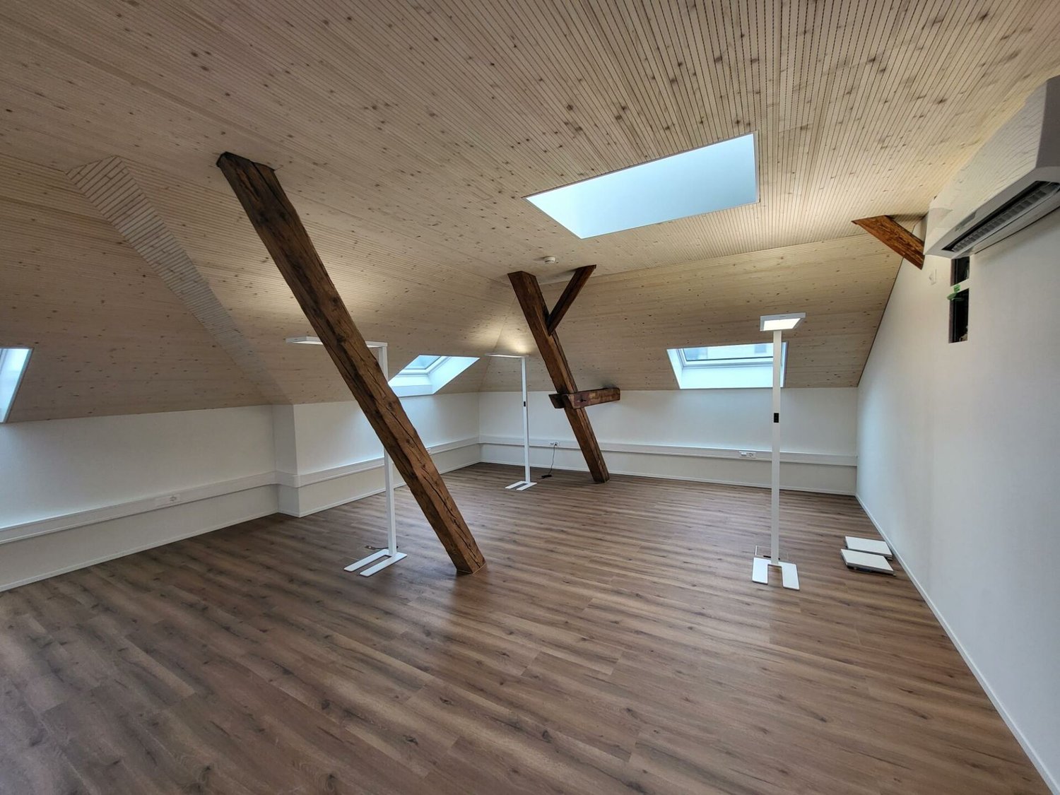ufficio di 244m²