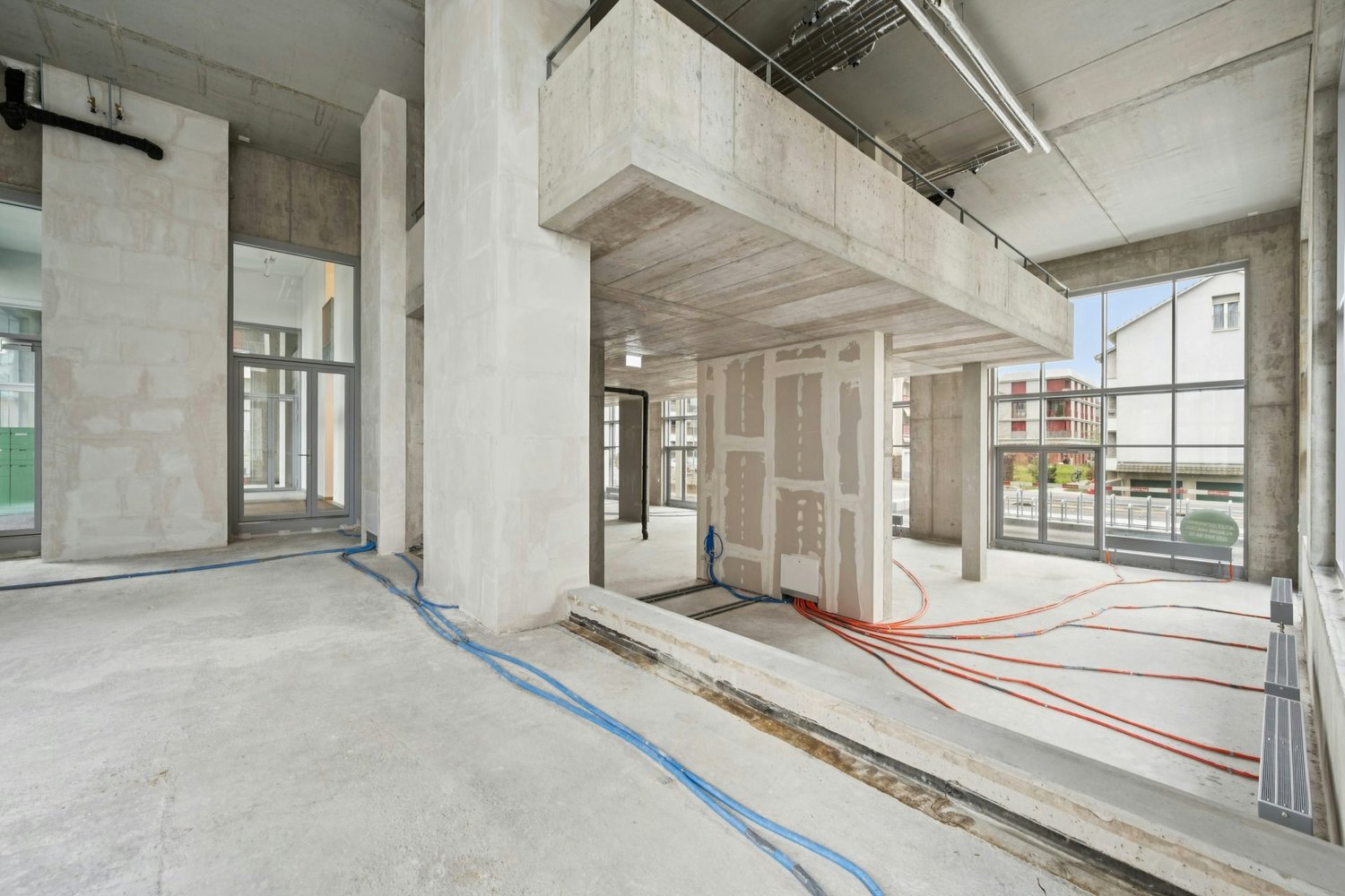 604m² commerciale