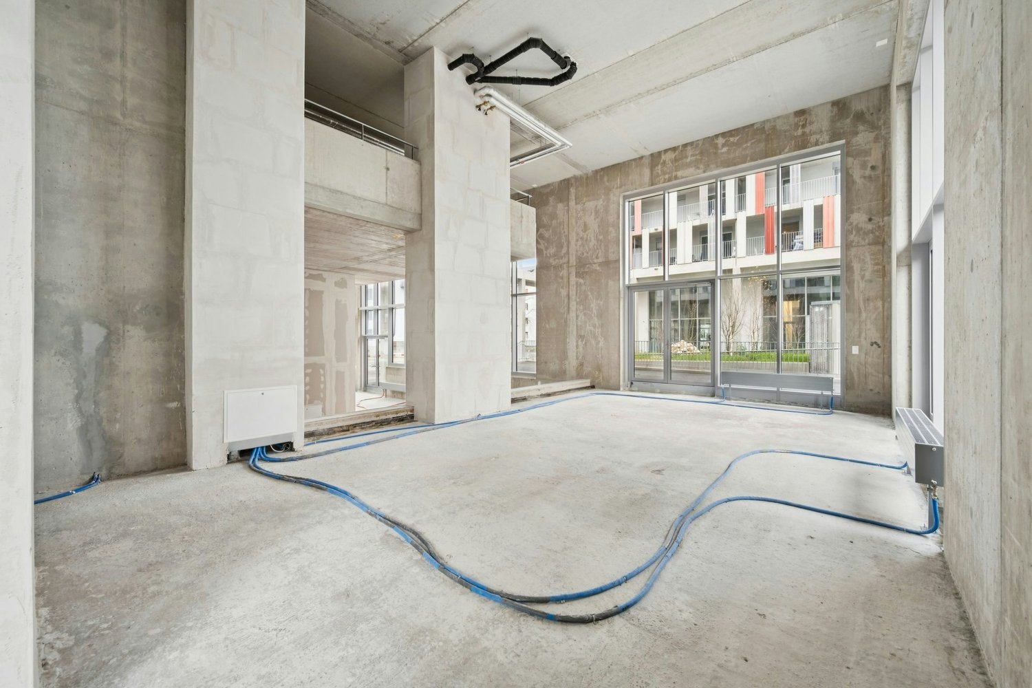 604m² commerciale