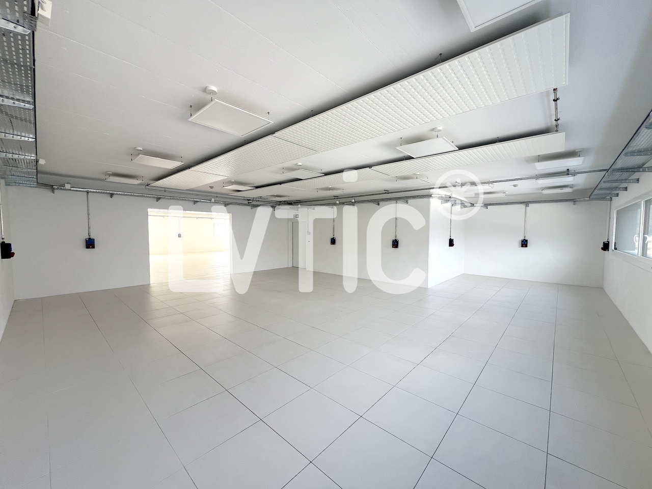 Oggetto industriale di 1592m²