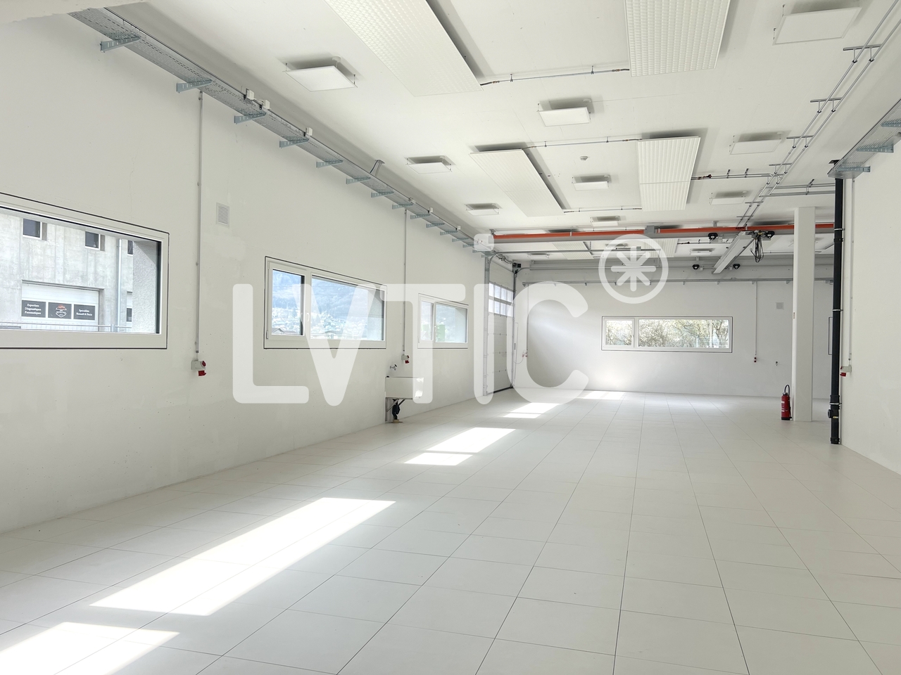 Oggetto industriale di 1592m²