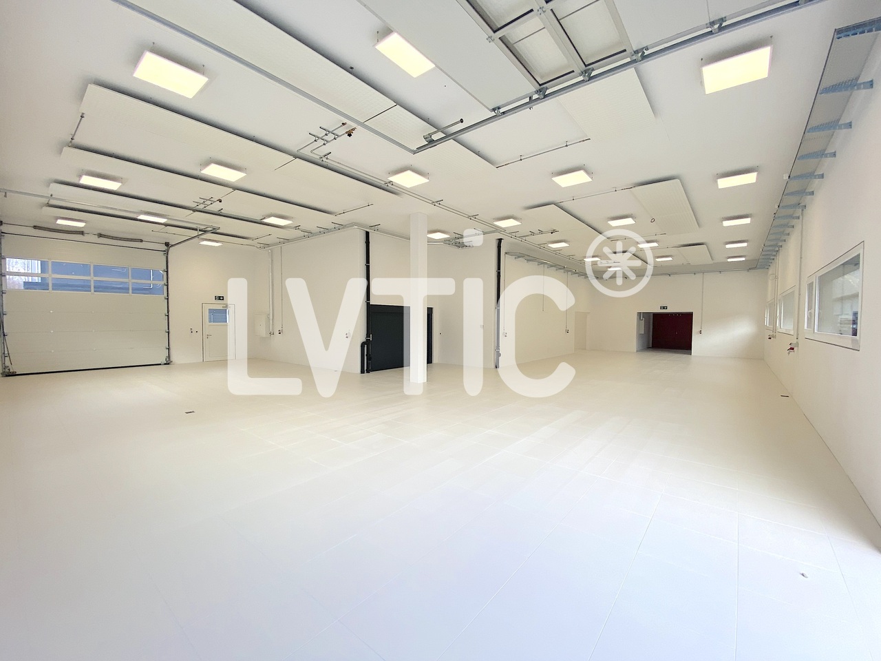 Oggetto industriale di 1592m²