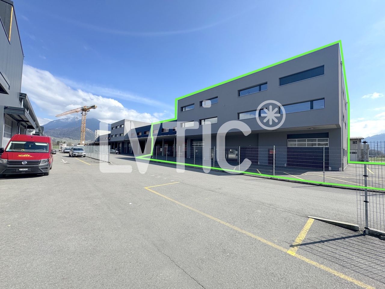 Oggetto industriale di 1592m²