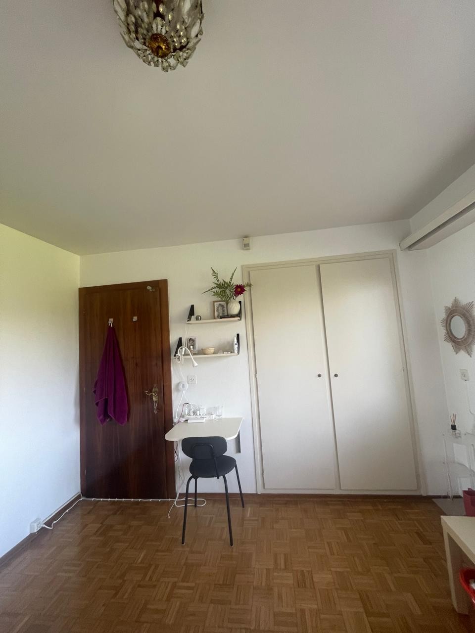 Camera in un appartamento condiviso