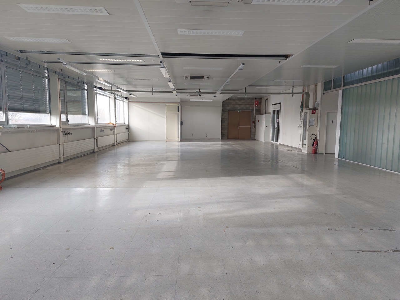 500m² workshop