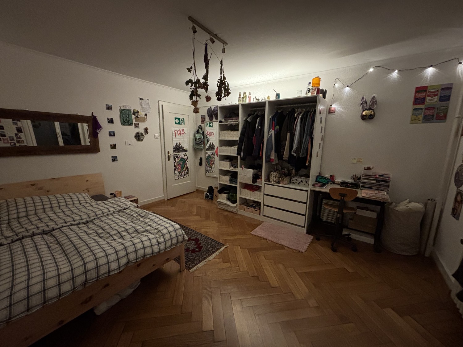 Camera in un appartamento condiviso