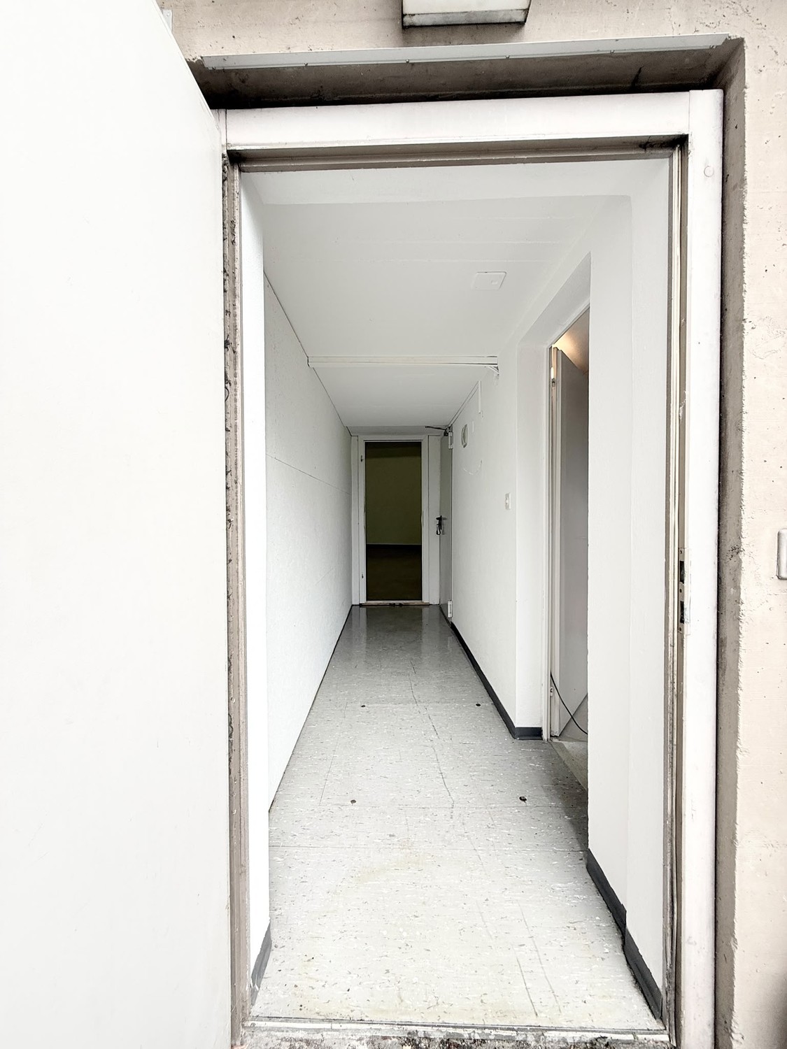 92m² commerciale, foto 4 di 6