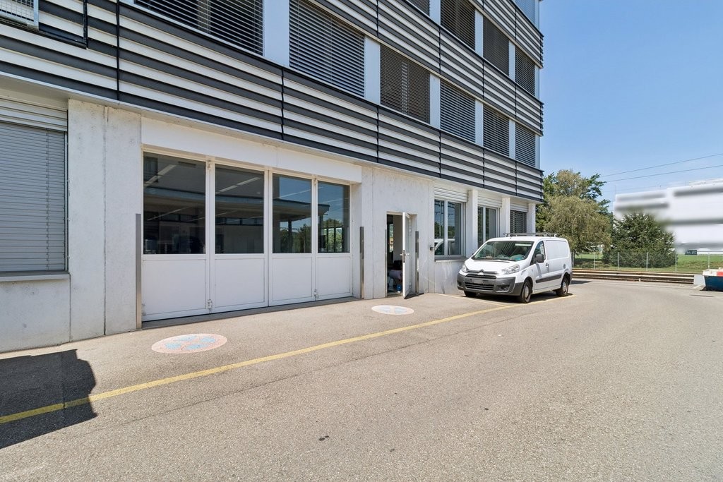 235m² commerciale