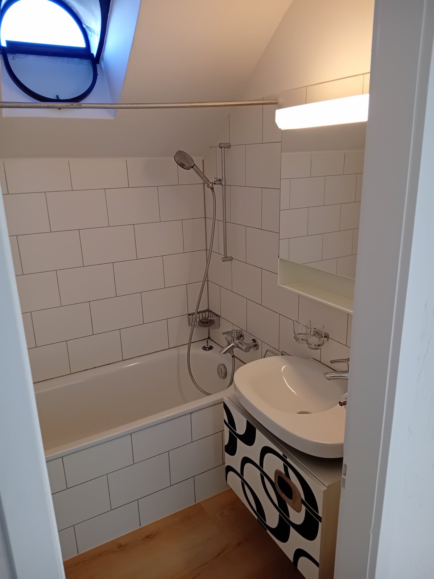 appartamento mansardato di 2 locali, foto 1 di 10